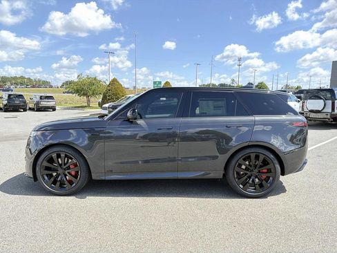 New 2026 Land Rover Range Rover Sport Dynamic SE AWD/4WD image 2