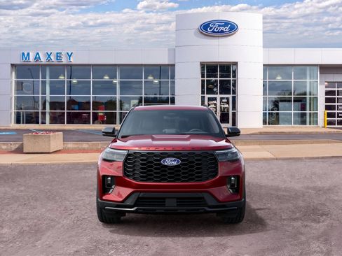 New 2027 Ford Explorer ST-Line w/ Premium Package AWD/4WD image 3