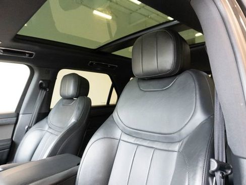 Used 2025 Land Rover Range Rover Sport SE AWD/4WD image 18