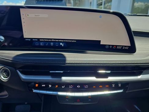 Certified 2024 Cadillac XT4 Premium Luxury AWD/4WD image 19