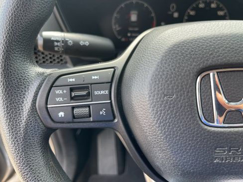Used 2025 Honda CR-V LX image 26