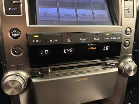 Used 2012 Lexus GX 460 AWD/4WD image 18