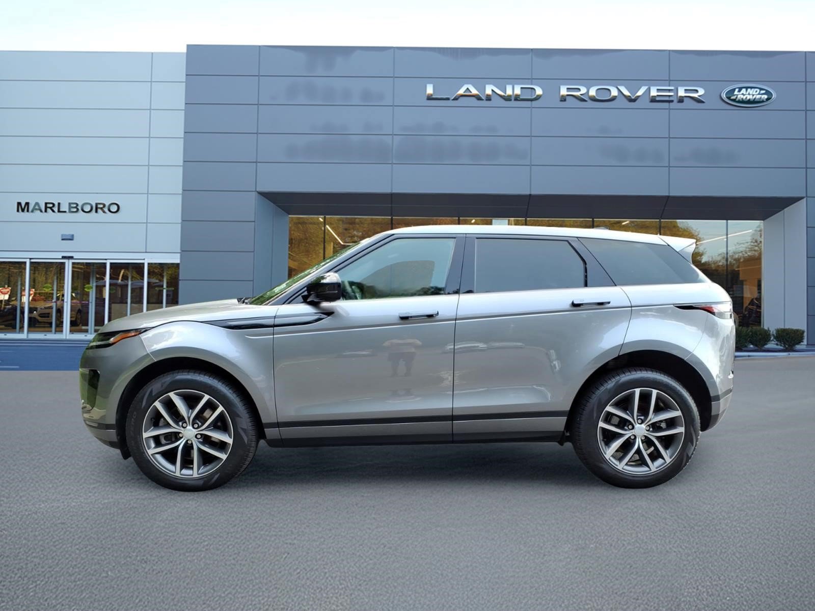 Certified 2026 Land Rover Range Rover Evoque S AWD/4WD image 6