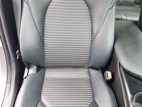 Used 2018 Toyota Camry SE image 18