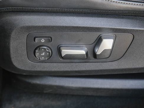 Certified 2026 BMW X6 xDrive40i AWD/4WD image 18