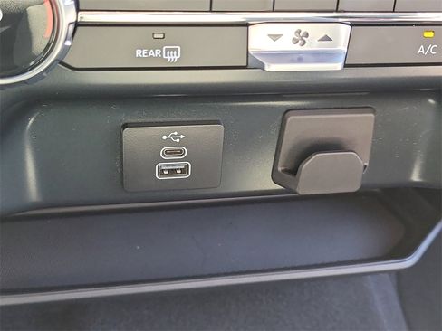 Certified 2025 Ford F150 XLT w/ Equipment Group 301A Standard image 27