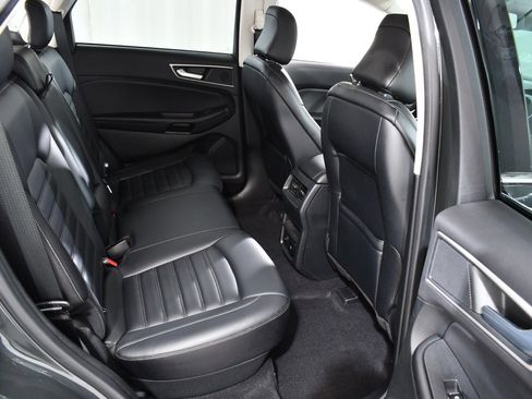 Used 2022 Ford Edge SEL w/ Convenience Package image 19