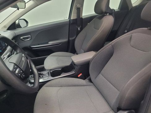 Used 2025 Kia K4 FWD image 17
