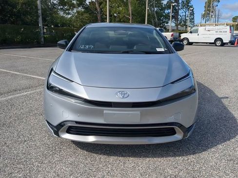 New 2026 Toyota Prius Plug-In Hybrid FWD image 9
