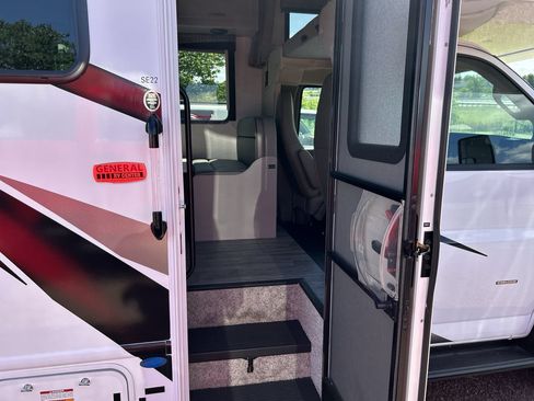 Used 2023 Chevrolet Express 3500 w/ RV Package RWD image 21