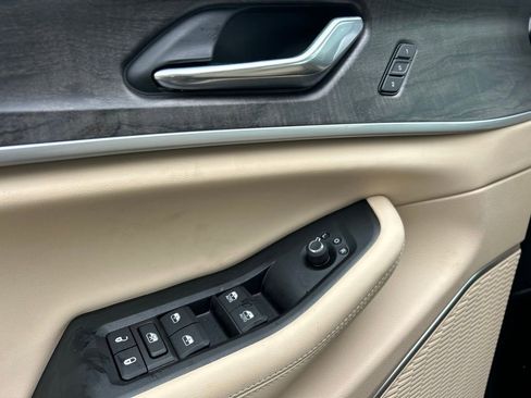 New 2026 Jeep Grand Cherokee Limited AWD/4WD image 12