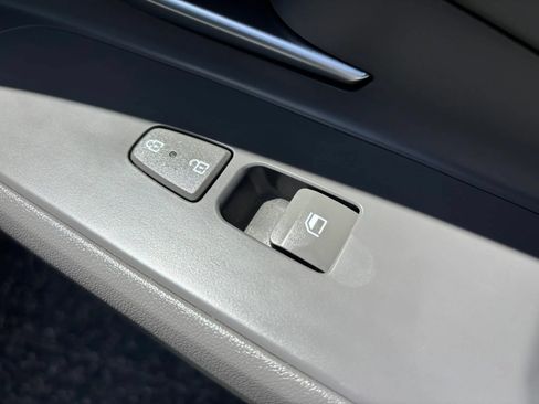 Used 2022 Hyundai Elantra SEL FWD image 44