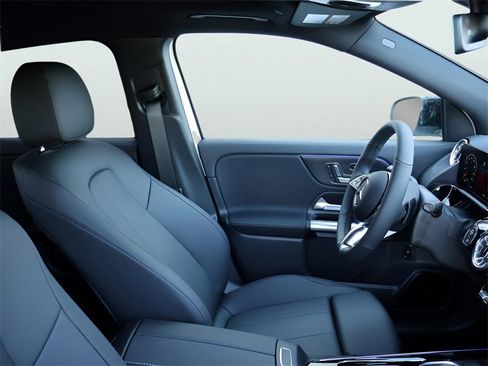 New 2026 Mercedes-Benz GLA 250 4MATIC image 10