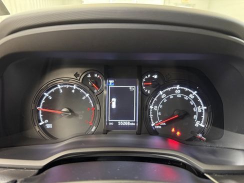 Used 2022 Toyota 4Runner SR5 image 28
