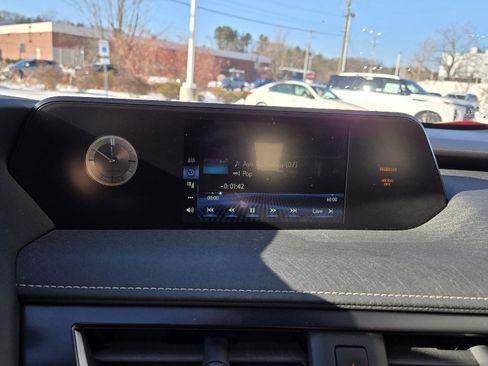 Used 2022 Lexus UX 250h w/ Premium Package image 24