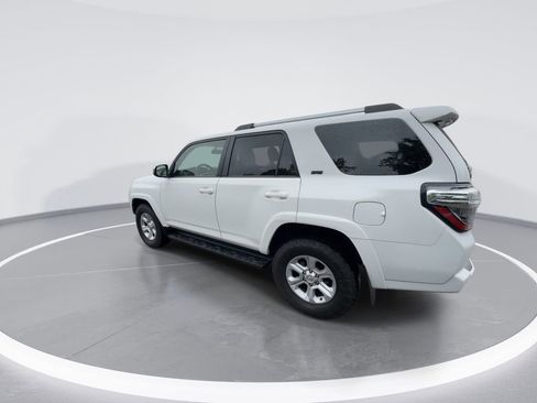 Used 2019 Toyota 4Runner SR5 AWD/4WD image 6