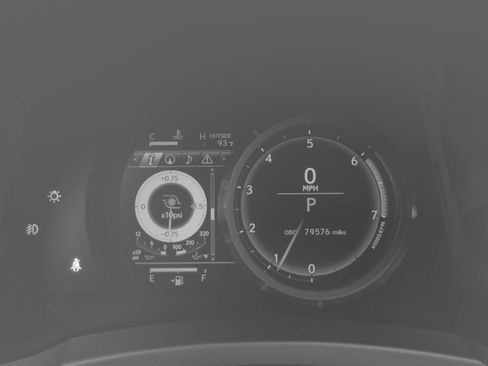Used 2016 Lexus RC 200t RWD image 32