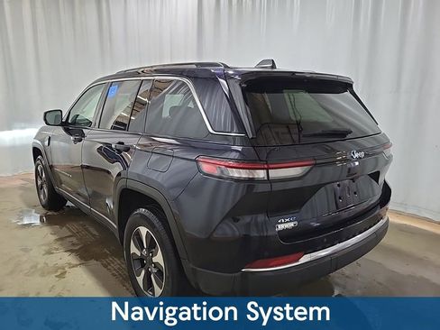 Used 2023 Jeep Grand Cherokee 4WD 4xe image 3