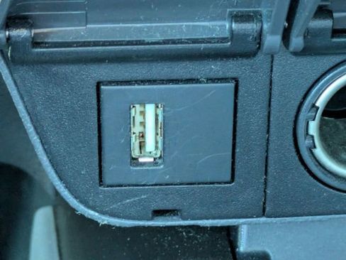 Used 2022 Toyota Camry LE FWD image 21