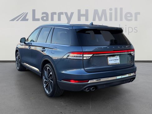Used 2020 Lincoln Aviator Reserve w/ Equipment Group 202A image 3