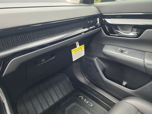 Used 2025 Honda CR-V EX-L image 35