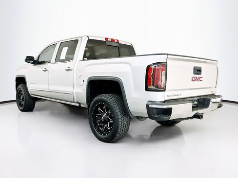 Used 2018 GMC Sierra 1500 SLT image 5
