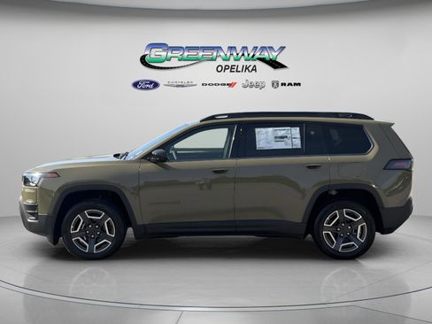 New 2026 Jeep Cherokee Laredo AWD/4WD image 4