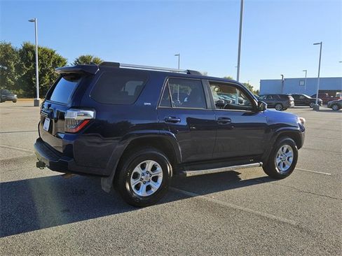 Used 2020 Toyota 4Runner Limited image 12