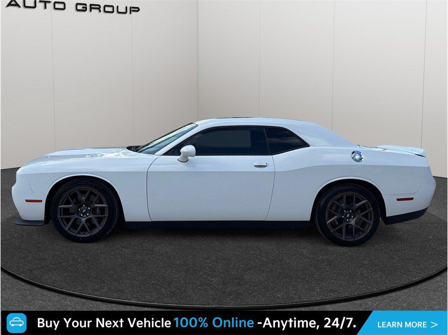 Used 2018 Dodge Challenger R/T w/ Performance Handling Group RWD image 5