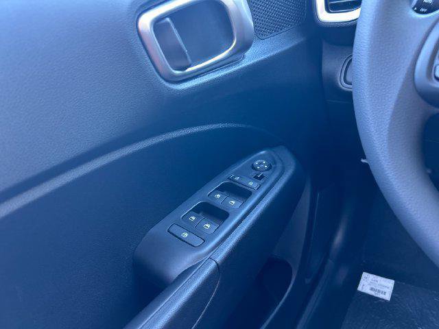 New 2026 Hyundai Venue SE FWD image 11