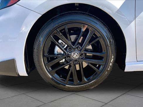 Certified 2025 Toyota Camry SE FWD image 10