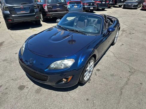 Used 2011 MAZDA MX-5 Miata Touring w/ Suspension Pkg image 9