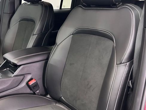 New 2025 Jeep Grand Cherokee 4WD image 18