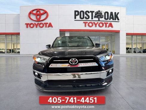Used 2024 Toyota 4Runner Limited AWD/4WD image 3