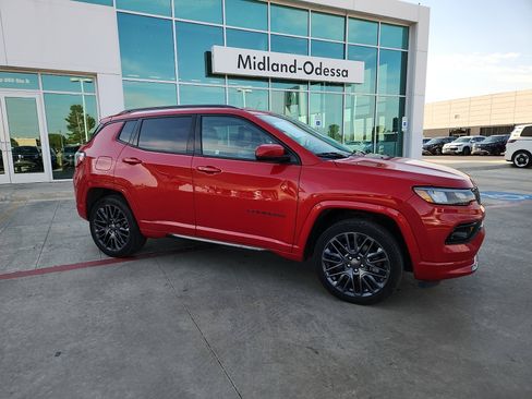 Used 2023 Jeep Compass Limited image 8