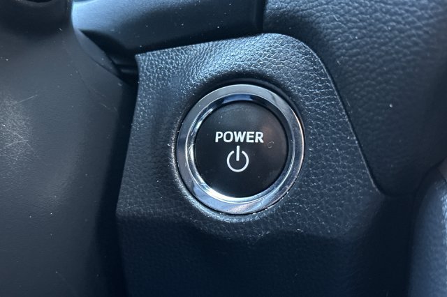 Used 2025 Toyota RAV4 XLE AWD/4WD image 25
