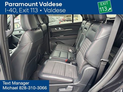 Used 2025 Ford Explorer ST-Line w/ ST-Line Street Pack image 10