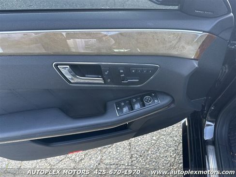 Used 2011 Mercedes-Benz E 550 Sedan image 19