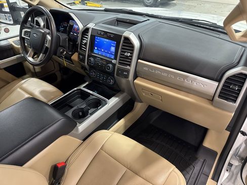 Used 2021 Ford F250 Lariat w/ FX4 Off-Road Package image 47