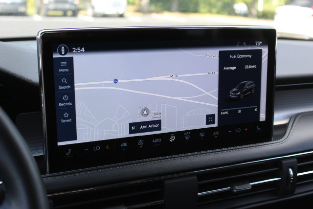 Certified 2023 Lincoln Corsair AWD image 23