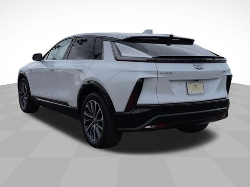New 2025 Cadillac Lyriq Sport image 7