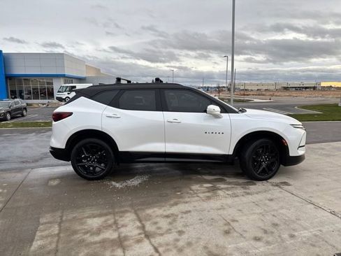 Certified 2024 Chevrolet Blazer RS w/ Driver Confidence II Package image 2