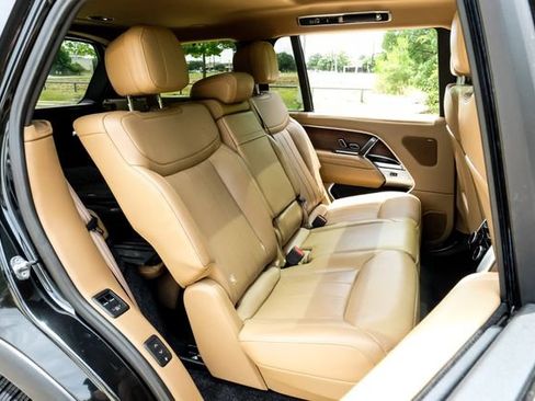 Used 2023 Land Rover Range Rover Long Wheelbase SE AWD/4WD image 50