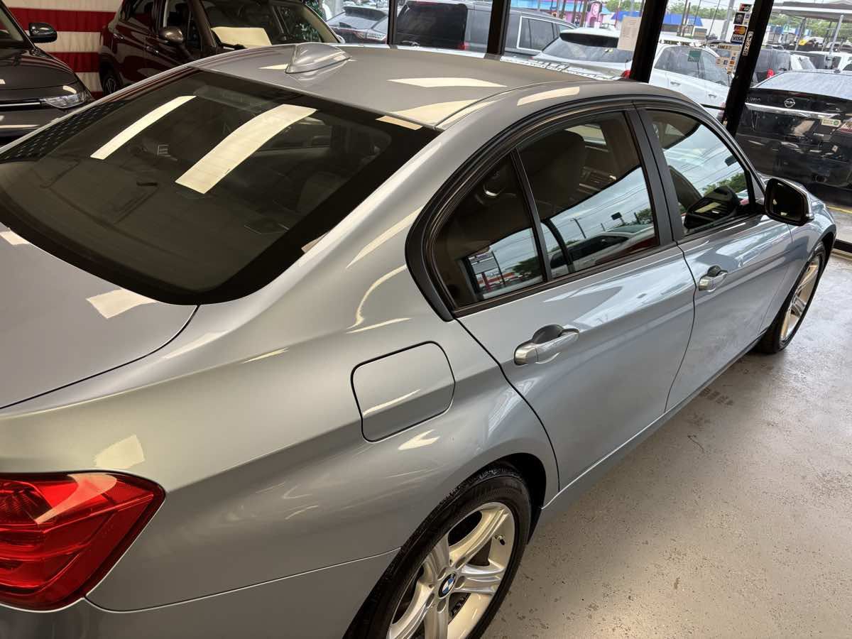 Used 2014 BMW 328i Sedan RWD image 11