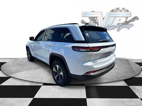 Used 2022 Jeep Grand Cherokee Limited 4xe AWD/4WD image 4