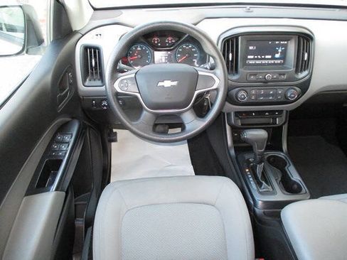 Used 2018 Chevrolet Colorado W/T w/ WT Convenience Package AWD/4WD image 33