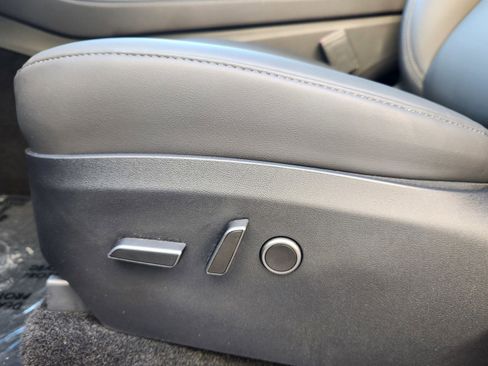 Used 2024 Tesla Model Y Long Range image 35