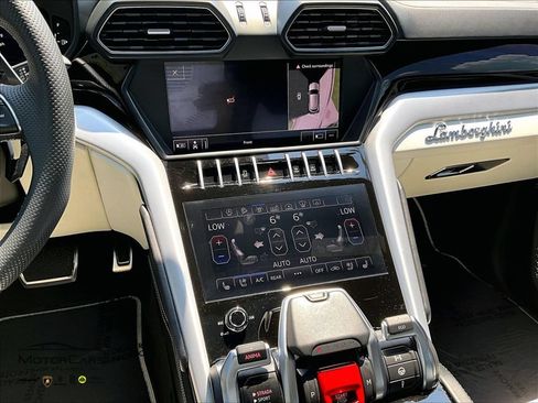 Used 2019 Lamborghini Urus AWD/4WD image 7