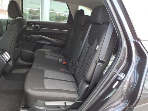 Certified 2026 Kia Sorento LX FWD image 9