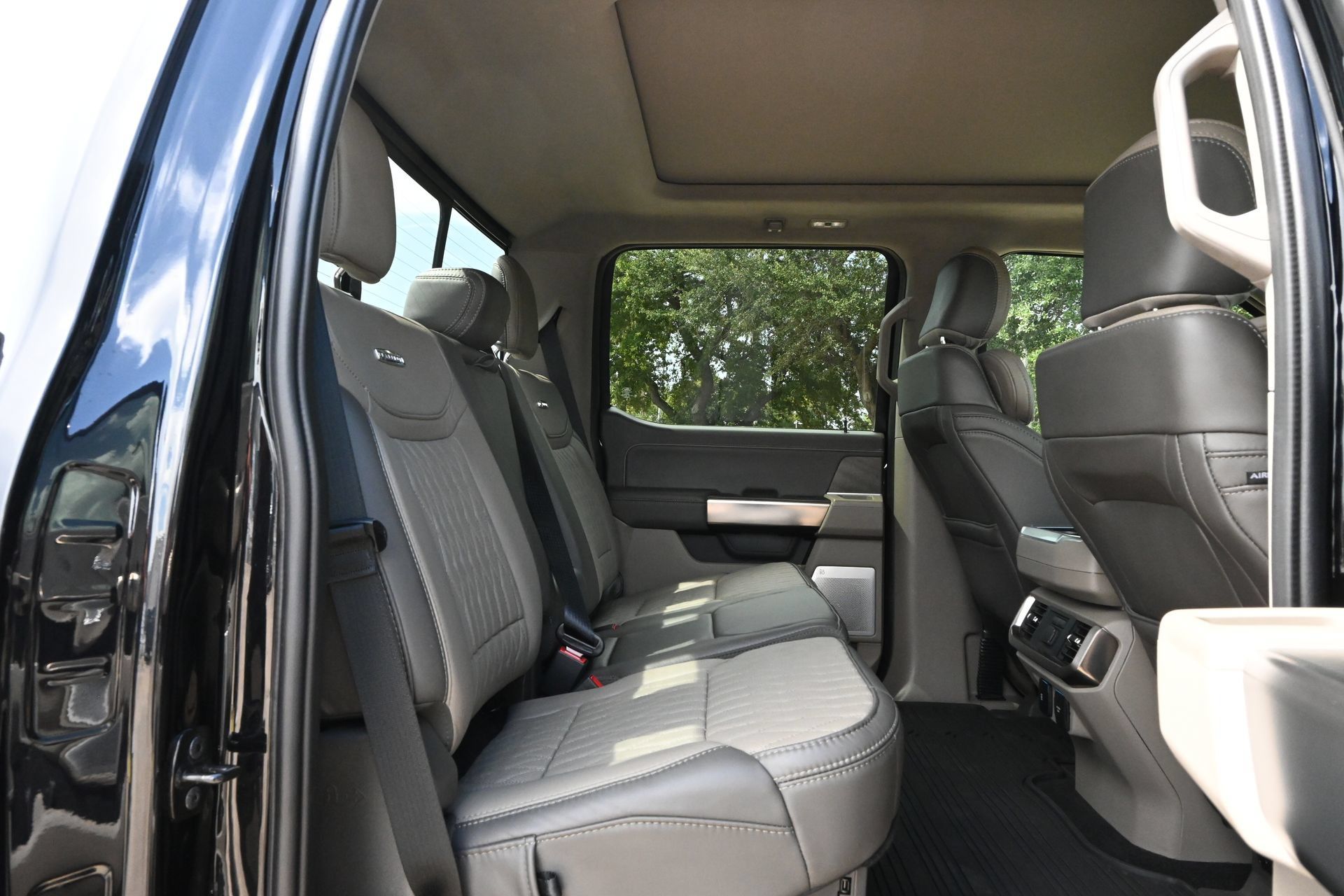 Used 2024 Ford F150 Platinum w/ Equipment Group 703A Plus AWD/4WD image 23
